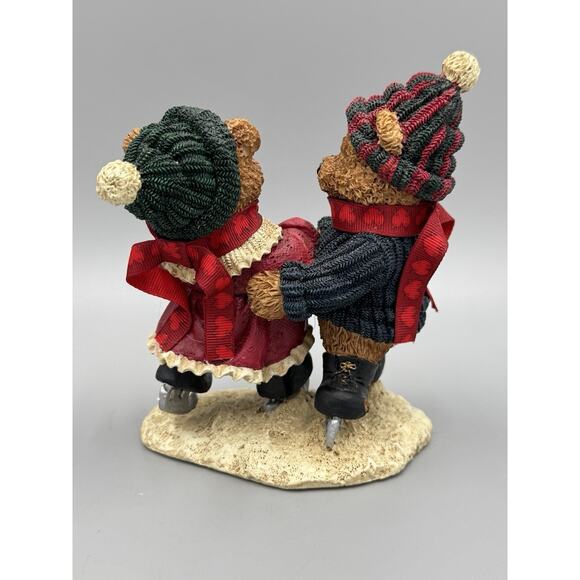 Heart Patch Place Bear Couple Ice Skating Figurine First Edition 1996 - Picture 6 of 11